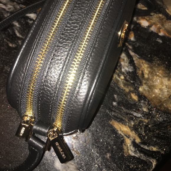 💝Michael Kors Black crossbody - Picture 2 of 5